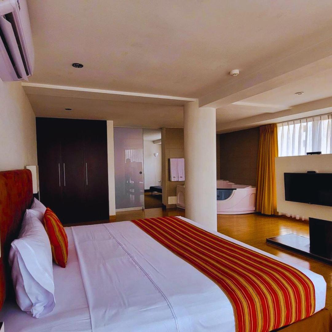 Allpa Hotel & Suites Lima Bagian luar foto