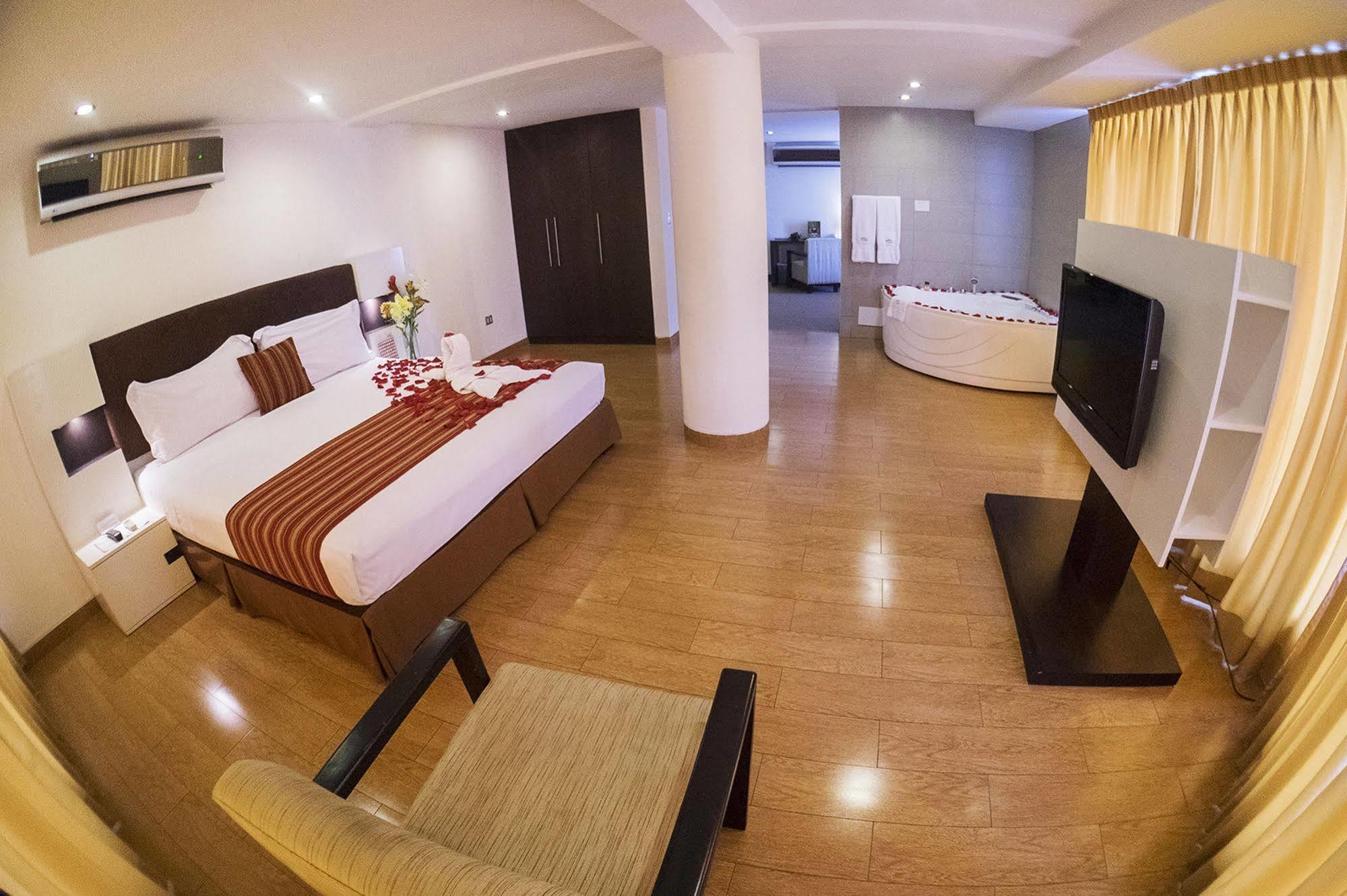 Allpa Hotel & Suites Lima Bagian luar foto